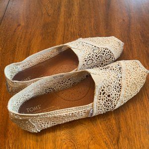 Women's White Crochet TOMS - Size 8.5